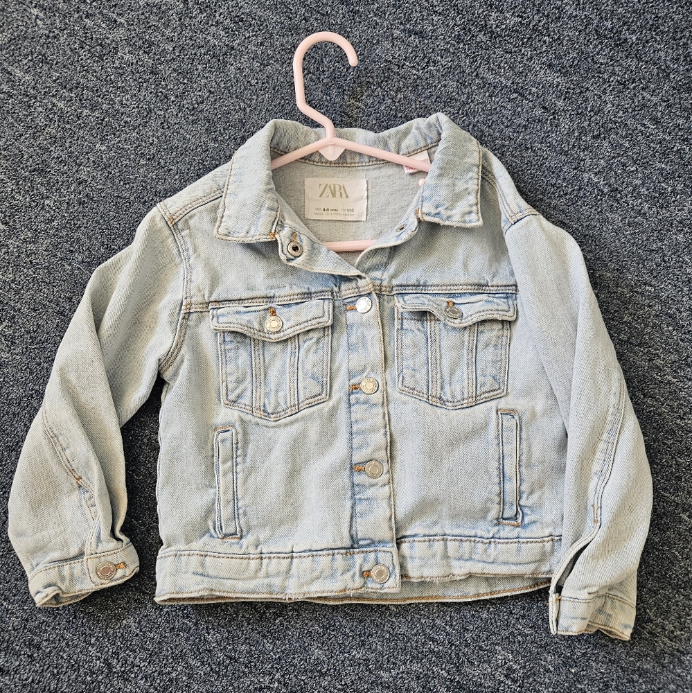 Zara Blue Jean Jacket Classic Denim Style